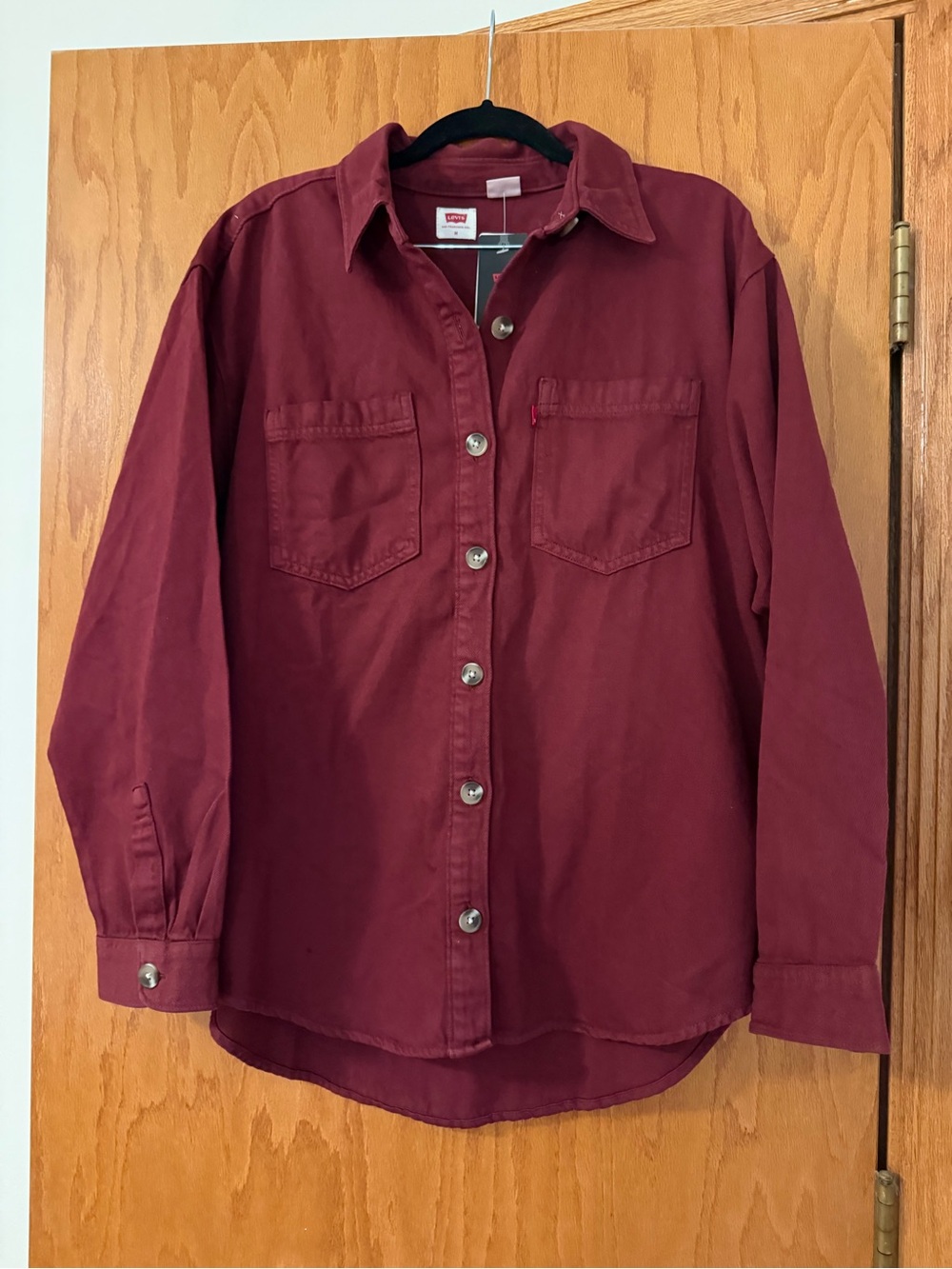 NWT Levi’s 100% cotton button down shirt